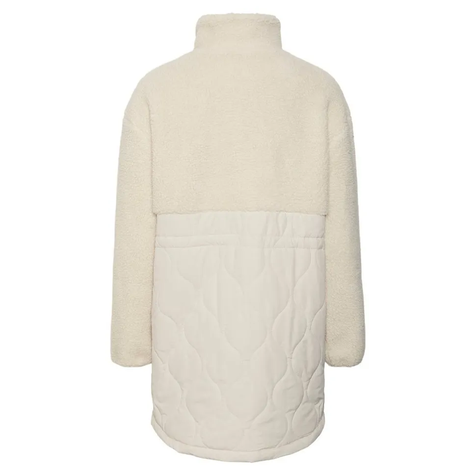 Vero Moda : Alison Teddy Quilted Coat