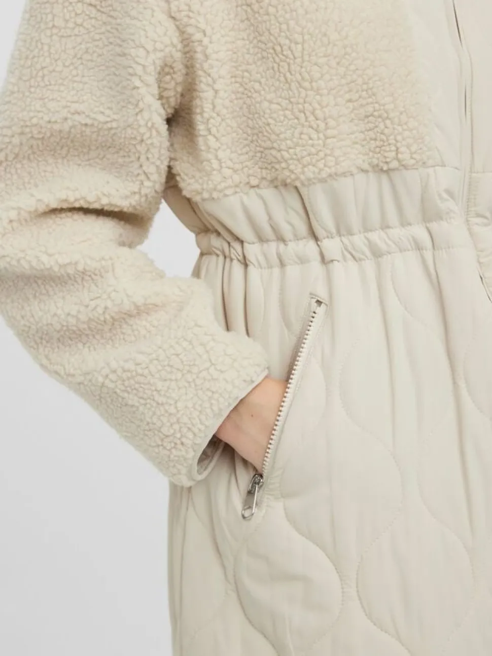 Vero Moda : Alison Teddy Quilted Coat